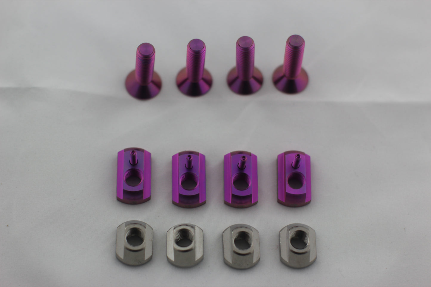 Flamingo screw set and tool